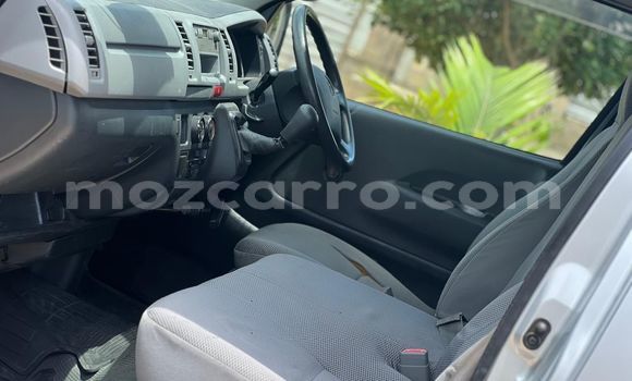 Nunua Ilio tumika Toyota Hiace Nyingine Gari ndani ya Maputo nchini Maputo Nunua Ilio tumika Toyota Hiace Nyingine Gari ndani ya Maputo nchini Maputo