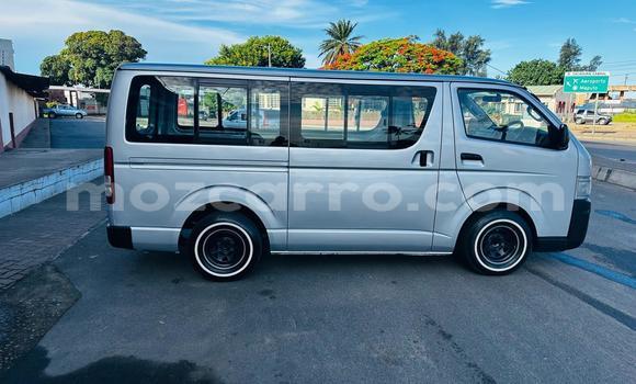 Tenga Tsaru Toyota Hiace Zvimwe Mota in Maputo in Maputo Tenga Tsaru Toyota Hiace Zvimwe Mota in Maputo in Maputo