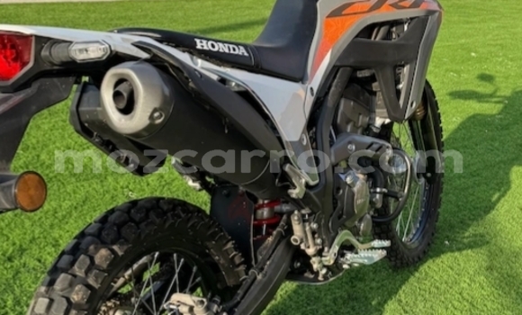 Tenga Tsaru Honda CRF Beige Bike in Maputo in Maputo Tenga Tsaru Honda CRF Beige Bike in Maputo in Maputo