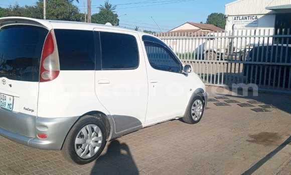 Buy Used Toyota FunCargo White Car in Maputo in Maputo Buy Used Toyota FunCargo White Car in Maputo in Maputo