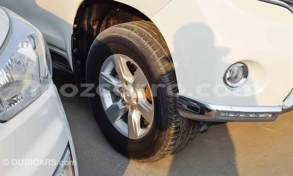 Nunua Imported Toyota Prado Nyeupe Gari ndani ya Import - Dubai nchini Cabo Delgado Nunua Imported Toyota Prado Nyeupe Gari ndani ya Import - Dubai nchini Cabo Delgado