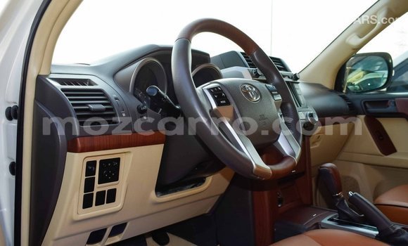 Comprar Importar Toyota Prado Branco Carro em Import - Dubai em Cabo Delgado Comprar Importar Toyota Prado Branco Carro em Import - Dubai em Cabo Delgado