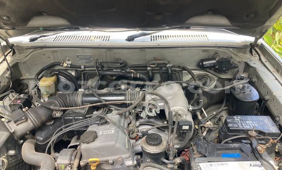 Nunua Ilio tumika Toyota Land Cruiser Prado Nyingine Gari ndani ya Maputo nchini Maputo Nunua Ilio tumika Toyota Land Cruiser Prado Nyingine Gari ndani ya Maputo nchini Maputo