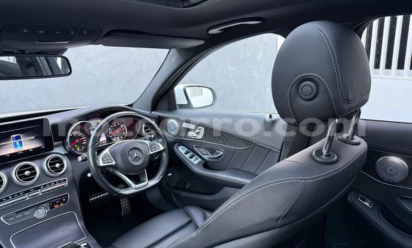 Comprar Usado Mercedes-Benz C-Classe Branco Carro em Maputo em Maputo Comprar Usado Mercedes-Benz C-Classe Branco Carro em Maputo em Maputo