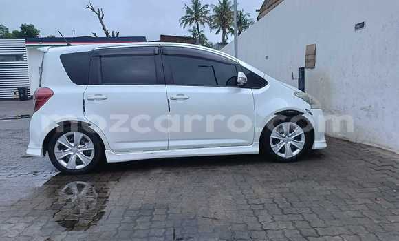 Comprar Usado Toyota Ractis Branco Carro em Maputo em Maputo Comprar Usado Toyota Ractis Branco Carro em Maputo em Maputo
