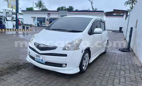 Comprar Usado Toyota Ractis Branco Carro em Maputo em Maputo Comprar Usado Toyota Ractis Branco Carro em Maputo em Maputo