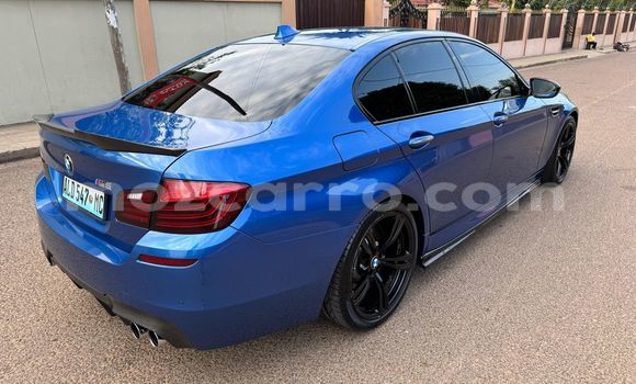 Comprar Usado BMW M5 Azul Carro em Maputo em Maputo Comprar Usado BMW M5 Azul Carro em Maputo em Maputo
