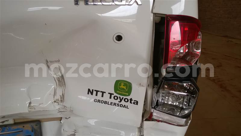 Big with watermark toyota hilux sofala beira 34007