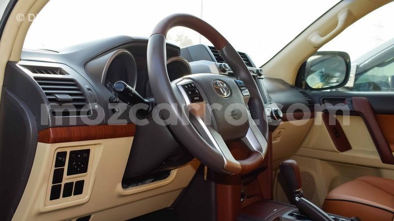 Big with watermark toyota prado cabo delgado import dubai 5715