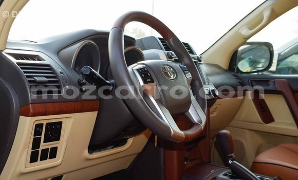 Nunua Imported Toyota Prado Nyeupe Gari ndani ya Import - Dubai nchini Cabo Delgado Nunua Imported Toyota Prado Nyeupe Gari ndani ya Import - Dubai nchini Cabo Delgado