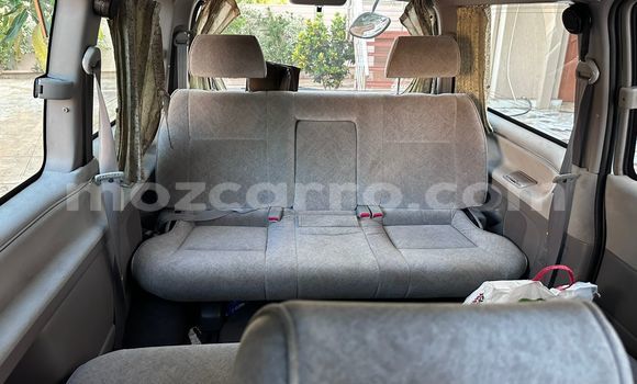 Tenga Tsaru Toyota Regius Zvimwe Mota in Maputo in Maputo Tenga Tsaru Toyota Regius Zvimwe Mota in Maputo in Maputo