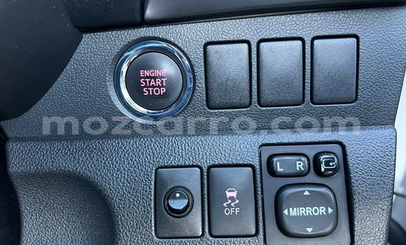 Buy Used Toyota Ractis White Car in Maputo in Maputo Buy Used Toyota Ractis White Car in Maputo in Maputo