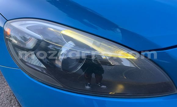 Buy Used Volvo V40 Blue Car in Maputo in Maputo Buy Used Volvo V40 Blue Car in Maputo in Maputo