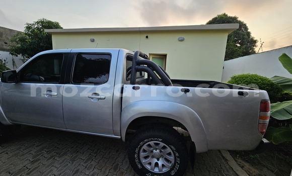 Tenga Tsaru Mazda BT-50 Zvimwe Mota in Maputo in Maputo Tenga Tsaru Mazda BT-50 Zvimwe Mota in Maputo in Maputo