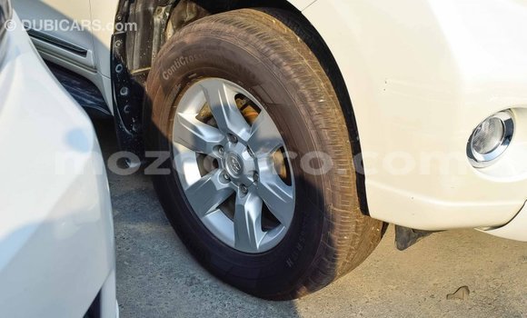 Nunua Imported Toyota Prado Nyeupe Gari ndani ya Import - Dubai nchini Cabo Delgado Nunua Imported Toyota Prado Nyeupe Gari ndani ya Import - Dubai nchini Cabo Delgado