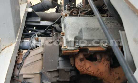 Tenga Tsaru Isuzu 117 Chena Mota in Maputo in Maputo Tenga Tsaru Isuzu 117 Chena Mota in Maputo in Maputo