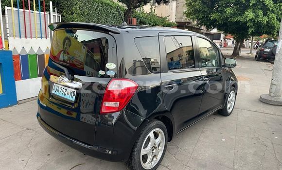 Comprar Usado Toyota Ractis Preto Carro em Maputo em Maputo Comprar Usado Toyota Ractis Preto Carro em Maputo em Maputo