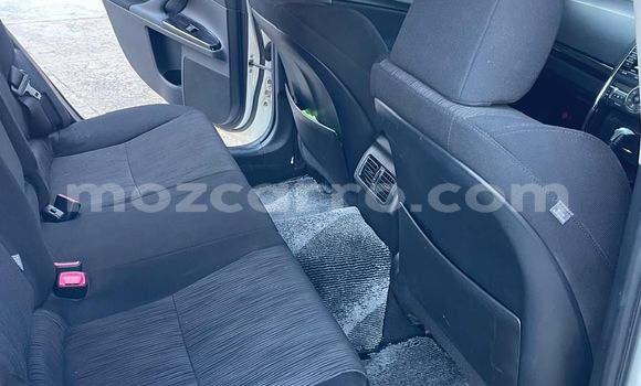 Buy Used Toyota Mark X White Car in Maputo in Maputo Buy Used Toyota Mark X White Car in Maputo in Maputo