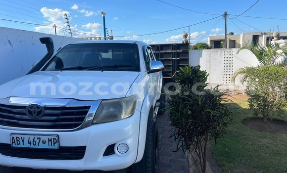 Buy Used Toyota Hilux White Car in Maputo in Maputo Buy Used Toyota Hilux White Car in Maputo in Maputo