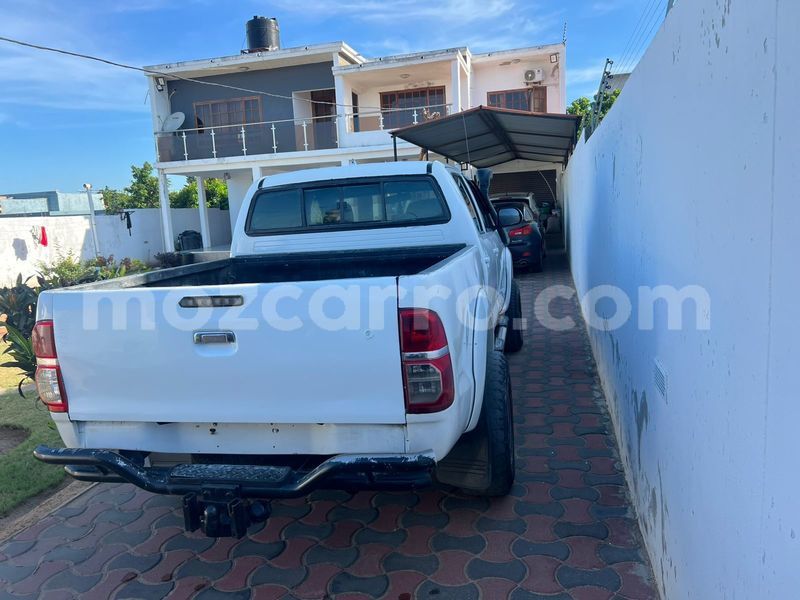 Big with watermark toyota hilux maputo maputo 34040