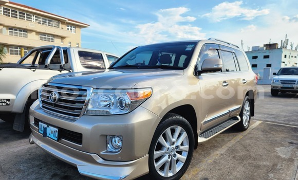 Tenga Itsva Toyota Land Cruiser Zvimwe Mota in Maputo in Maputo Tenga Itsva Toyota Land Cruiser Zvimwe Mota in Maputo in Maputo