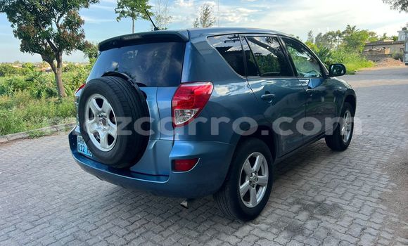 Comprar Usado Toyota RAV4 Azul Carro em Maputo em Maputo Comprar Usado Toyota RAV4 Azul Carro em Maputo em Maputo