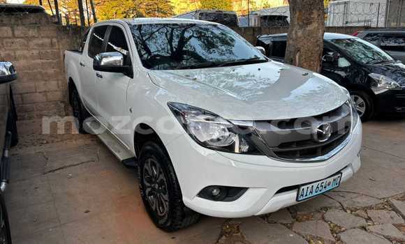 Tenga Tsaru Mazda BT-50 Chena Mota in Maputo in Maputo