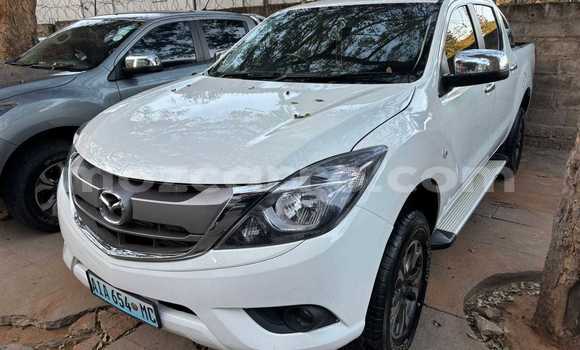 Tenga Tsaru Mazda BT-50 Chena Mota in Maputo in Maputo Tenga Tsaru Mazda BT-50 Chena Mota in Maputo in Maputo