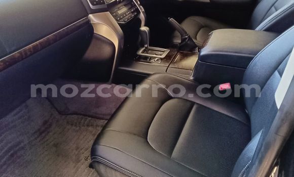 Nunua Ilio tumika Toyota Land Cruiser Nyingine Gari ndani ya Maputo nchini Maputo Nunua Ilio tumika Toyota Land Cruiser Nyingine Gari ndani ya Maputo nchini Maputo