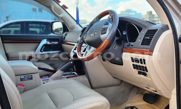 Buy New Toyota Land Cruiser Beige Car in Maputo in Maputo Buy New Toyota Land Cruiser Beige Car in Maputo in Maputo