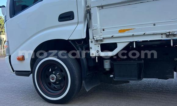 Buy Used Toyota Dyna White Car in Maputo in Maputo Buy Used Toyota Dyna White Car in Maputo in Maputo