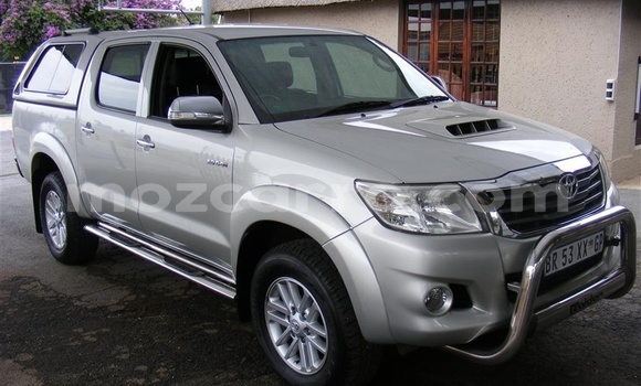 Comprar Usado Toyota Hilux Prata Carro em Maputo em Maputo Comprar Usado Toyota Hilux Prata Carro em Maputo em Maputo