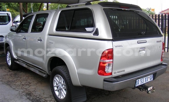Comprar Usado Toyota Hilux Prata Carro em Maputo em Maputo Comprar Usado Toyota Hilux Prata Carro em Maputo em Maputo
