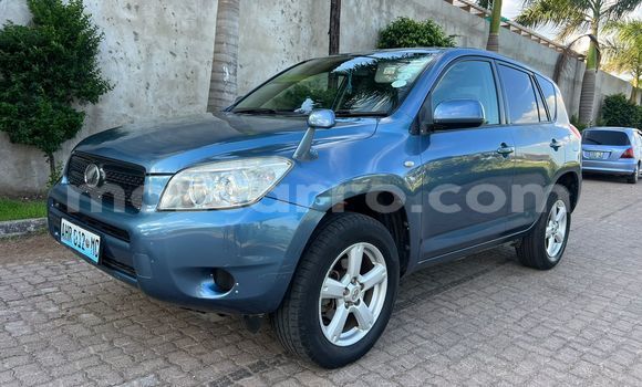 Comprar Usado Toyota RAV4 Azul Carro em Maputo em Maputo Comprar Usado Toyota RAV4 Azul Carro em Maputo em Maputo