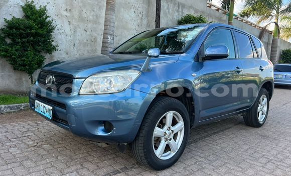Buy Used Toyota RAV4 Blue Car in Maputo in Maputo Buy Used Toyota RAV4 Blue Car in Maputo in Maputo