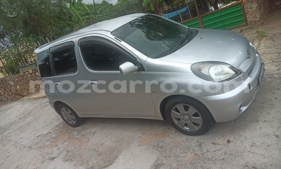 Buy Used Toyota FunCargo Silver Car in Maputo in Maputo