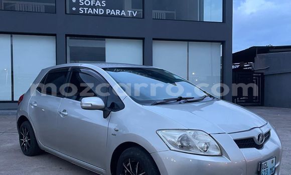 Comprar Usado Toyota Auris Prata Carro em Maputo em Maputo