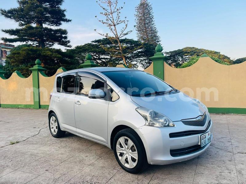 Big with watermark toyota ractis maputo maputo 34129