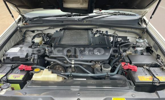 Tenga Tsaru Toyota Land Cruiser Prado Bhurawuni Mota in Maputo in Maputo Tenga Tsaru Toyota Land Cruiser Prado Bhurawuni Mota in Maputo in Maputo