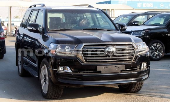 Comprar Importar Toyota Land Cruiser Preto Carro em Import - Dubai em Cabo Delgado Comprar Importar Toyota Land Cruiser Preto Carro em Import - Dubai em Cabo Delgado