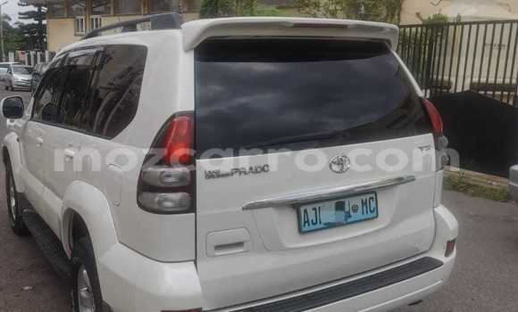 Nunua Mpya Toyota Land Cruiser Prado Nyeupe Gari ndani ya Maputo nchini Maputo Nunua Mpya Toyota Land Cruiser Prado Nyeupe Gari ndani ya Maputo nchini Maputo