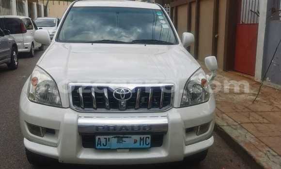 Nunua Mpya Toyota Land Cruiser Prado Nyeupe Gari ndani ya Maputo nchini Maputo Nunua Mpya Toyota Land Cruiser Prado Nyeupe Gari ndani ya Maputo nchini Maputo