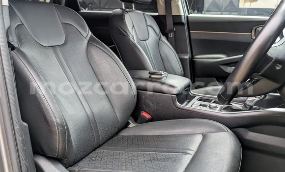 Comprar Usado Kia Sorento Prata Carro em Maputo em Maputo Comprar Usado Kia Sorento Prata Carro em Maputo em Maputo