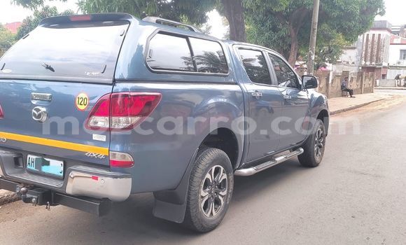 Comprar Usado Mazda BT-50 Azul Carro em Maputo em Maputo Comprar Usado Mazda BT-50 Azul Carro em Maputo em Maputo