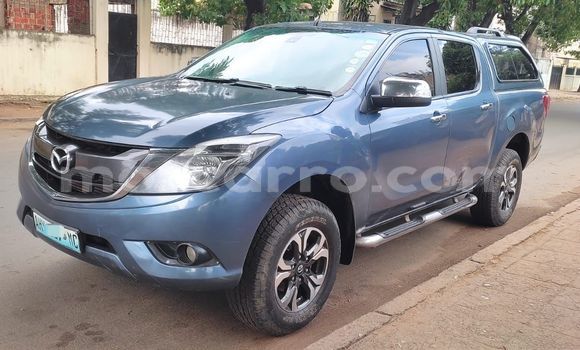 Comprar Usado Mazda BT-50 Azul Carro em Maputo em Maputo Comprar Usado Mazda BT-50 Azul Carro em Maputo em Maputo
