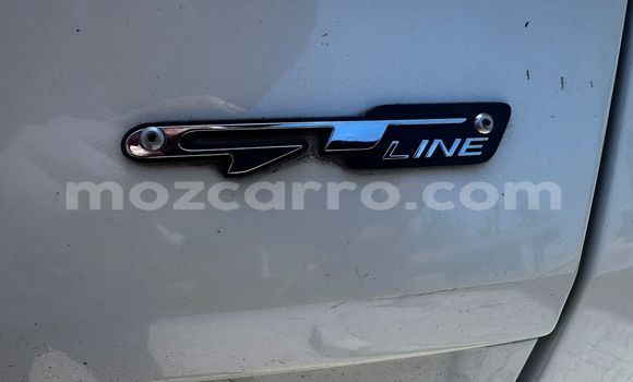 Comprar Usado Kia Sportage Branco Carro em Maputo em Maputo Comprar Usado Kia Sportage Branco Carro em Maputo em Maputo