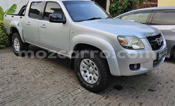 Nunua Ilio tumika Mazda BT-50 Fedha Gari ndani ya Maputo nchini Maputo Nunua Ilio tumika Mazda BT-50 Fedha Gari ndani ya Maputo nchini Maputo