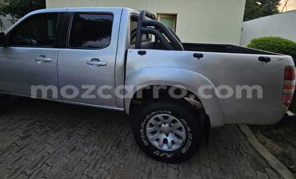 Nunua Ilio tumika Mazda BT-50 Fedha Gari ndani ya Maputo nchini Maputo Nunua Ilio tumika Mazda BT-50 Fedha Gari ndani ya Maputo nchini Maputo
