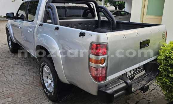 Nunua Ilio tumika Mazda BT-50 Fedha Gari ndani ya Maputo nchini Maputo Nunua Ilio tumika Mazda BT-50 Fedha Gari ndani ya Maputo nchini Maputo
