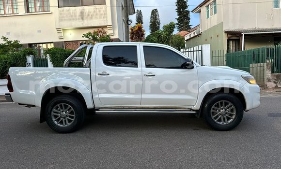 Tenga Tsaru Toyota Hilux Chena Mota in Maputo in Maputo Tenga Tsaru Toyota Hilux Chena Mota in Maputo in Maputo